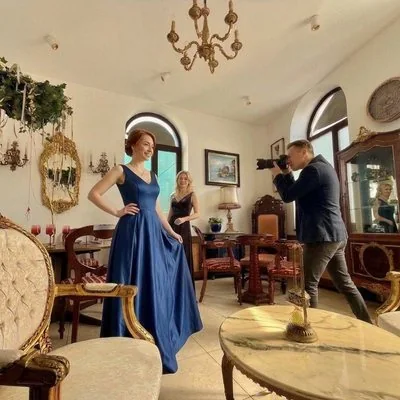 Ședință foto într-un salon Aristocrat
